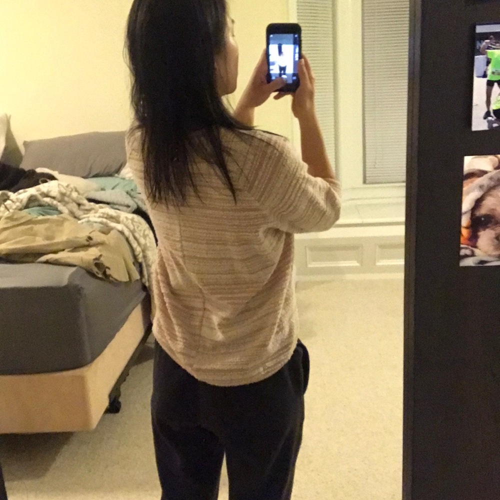 H&M Sweater - Picture 6 of 6